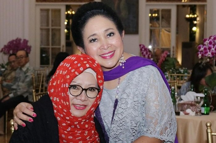 Siti Hardijanti Rukmana bersama Siti Hediati Hariyadi. (Instagram.com @titieksoeharto)