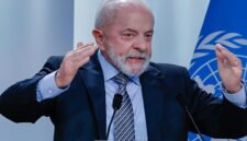 1. Presiden Lula menolak tarif AS dan tegaskan hak rakyat atas logam tanah jarang nasional. (Facebook.com @Lula)
