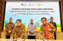 CEO Danantara, Rosan Roeslani, saat penandatanganan MoU kerja sama geothermal antara PLN dan Pertamina. (Dok. Danantara)
