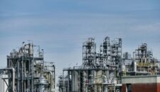 Harga minyak Brent dan WTI melonjak setelah AS ungkap kekhawatiran atas impor minyak Rusia oleh India. (Pixabay.com/SatyaPrem)